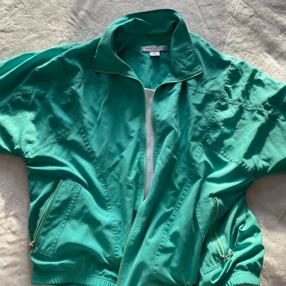 Vintage Green Windbreaker - Picture 2 of 2